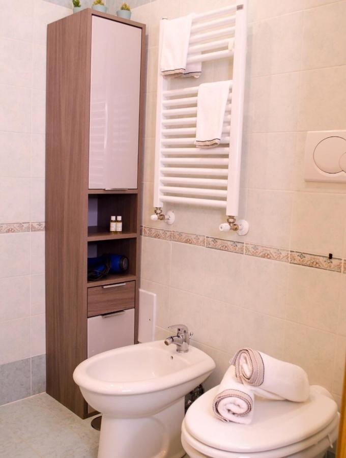 Butterfly Casa Vacanze ซูตรี ภายนอก รูปภาพ